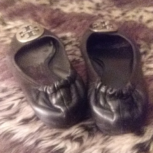 Black & silver Tory Burch flats!!! 1 hour sale!!!! - Picture 4 of 5